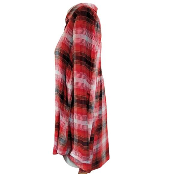 Red and Black Plaid Long Flowy Button Up Flannel Shirt Size Small - Picture 5 of 5